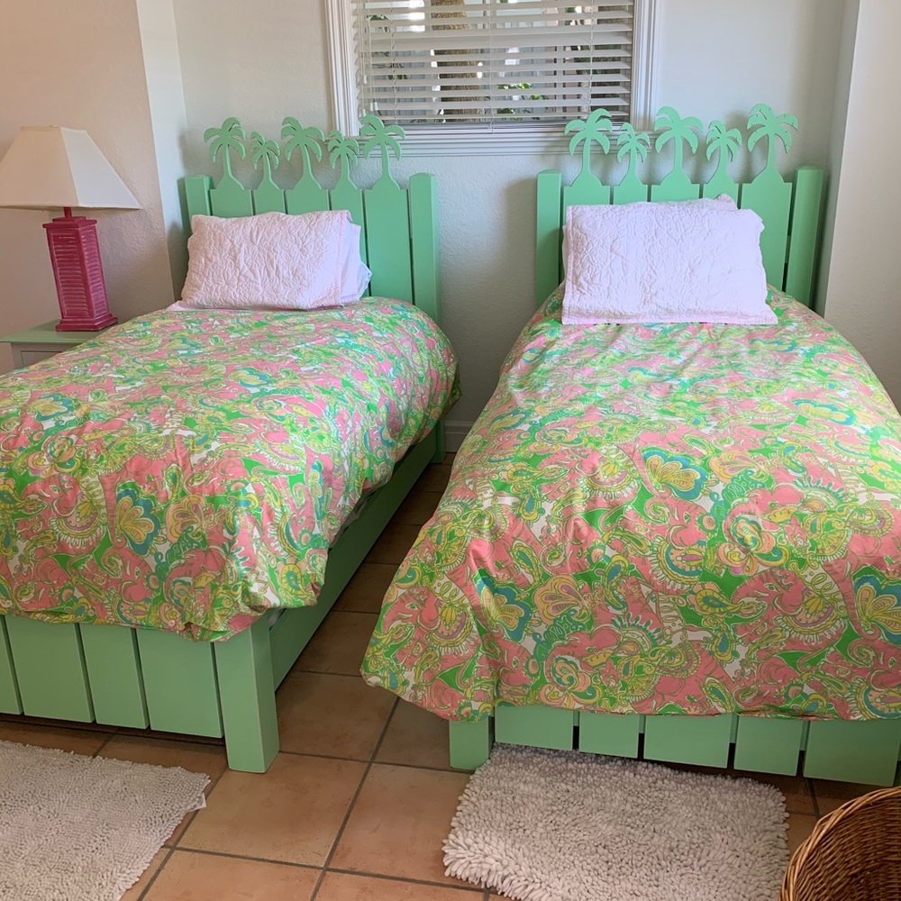 Twin duvet cover set of two